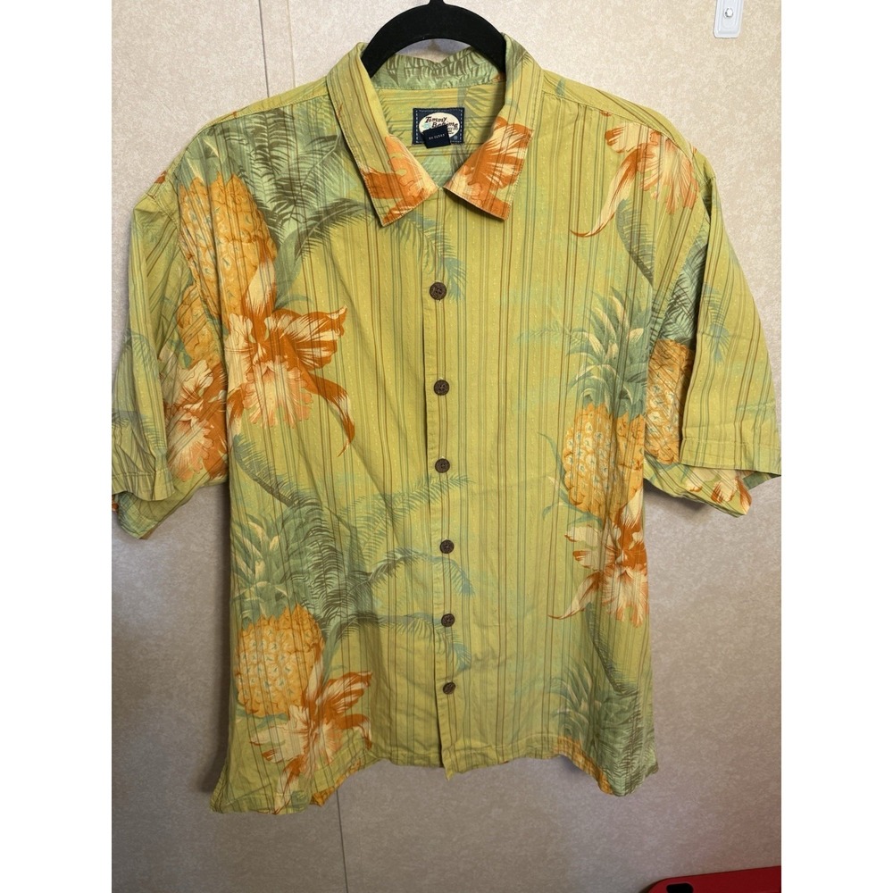 Tommy Bahama Hawaiian Shirt Mens Large Yellow Pineapple Floral Button Up Beach